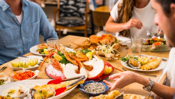 Dinner at the Fresh Fish Place (South Australian Tourism Commission)